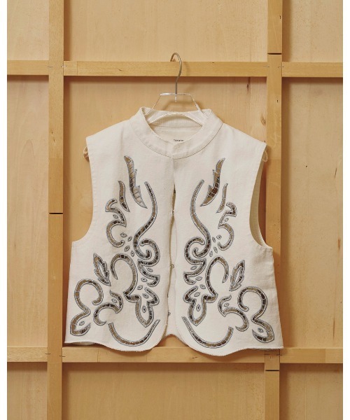 TODAYFUL(トゥデイフル)の「Cut Lace Twill Vest(ベスト・レディース・ブラック/キナリ・FREE)」の9枚目の写真