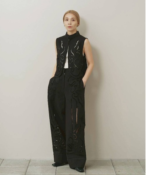 最終値下TODAYFUL Cut Lace Twill Vest ブラック セール】Cut Lace Twill Vest（ベスト）｜TODAYFUL（トゥデイフル）の