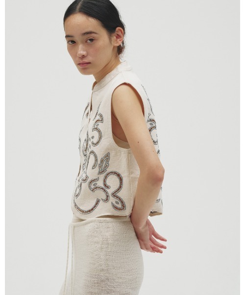 TODAYFUL(トゥデイフル)の「Cut Lace Twill Vest(ベスト・レディース・ブラック/キナリ・FREE)」の15枚目の写真