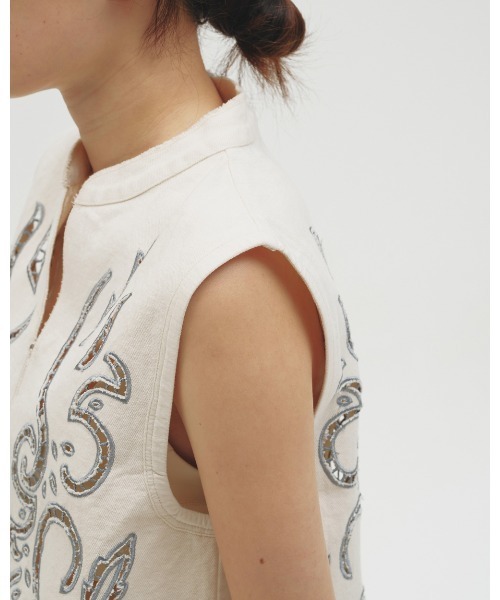 TODAYFUL(トゥデイフル)の「Cut Lace Twill Vest(ベスト・レディース・ブラック/キナリ・FREE)」の17枚目の写真