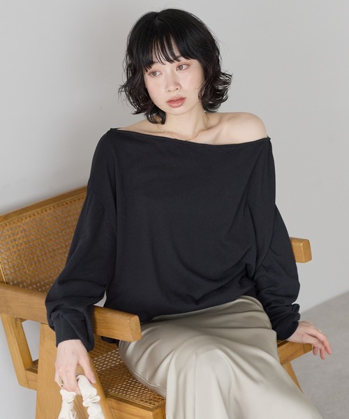 SOTT(ソット)の「シアー裏毛オフショルPO(Tシャツ/カットソー・レディース・オフホワイト/ブラック・FREE)」の1枚目の写真