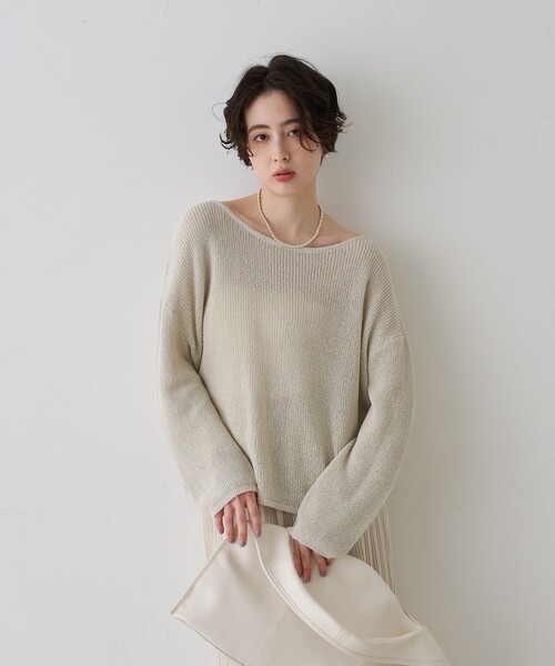 EMMA　ROUGE VIF（エマルージュヴィフ）の「【一部店舗限定】バックスリットゆるメッシュニット/春服/バッグシャン/大人カジュアル/手洗い可能（ニット/セーター・レディース・ベージュ/ピンク/セージグリーン・フリー）」の5枚目の写真