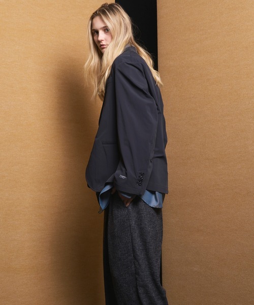 MAISON SPECIAL(メゾンスペシャル)の「《UNISEX》【PERTEX】Single 2B Prime-Over Tailored Jacket/【パーテックス】シングル2Bプライムオーバーテーラードジャケット【MAISON SPECIAL/メゾンスペシャル】■セットアップ対応■(テーラードジャケット・メンズ・ブラック/グレー/チャコールグレー・0/1/2)」の6枚目の写真