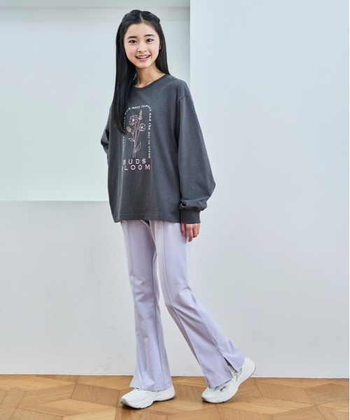 Right-on（ライトオン）の「【VIVIAN BLUE】 モチーフロゴ ビッグシルエット 長袖Tシャツ (キッズ / 可愛い / アクティブ)（Tシャツ/カットソー・キッズ・サックスブルー/ダークグレー・110/120/130/140/150/160）」の3枚目の写真