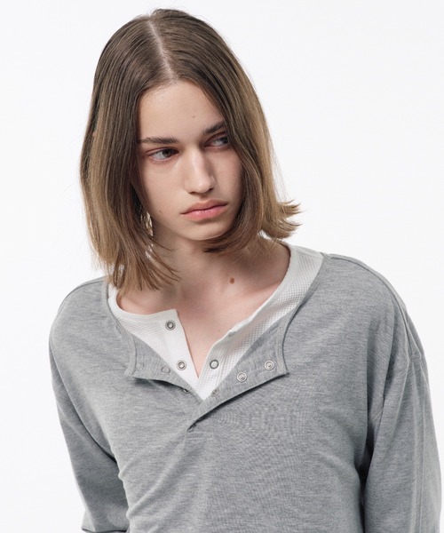 Camphor wood（カンファーウッド）の「2PIECE PACK HENELY-NECK L/S TEE / 2ピースヘンリーネックサーマルティー（Tシャツ/カットソー・メンズ・グレー系/ホワイト・MEDIUM/LARGE）」の7枚目の写真