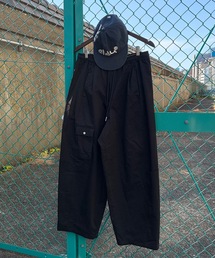 UNDERSTATEMENTs（アンダーステイトメント）の「【ユニセックス】ポケットデザインイージーバルーンパンツ/ウエストゴムルーズ（カーゴパンツ）」