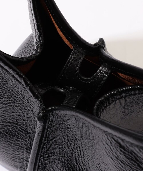 HEREU(ヘリュー)の「HEREU CALELLA BUCKET ショルダーバッグ(ショルダーバッグ・レディース・ブラック・FREE)」の8枚目の写真