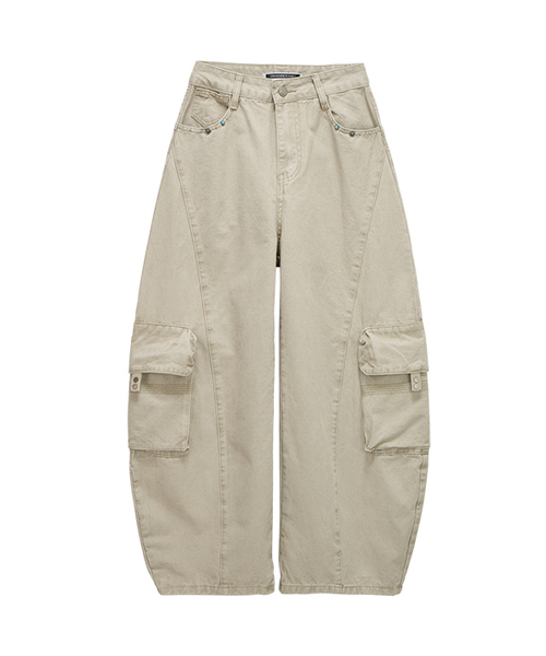 UNKNOWN PLANET(アンノウンプラネット)の「カーブドカーゴ綿パンツベージュ(その他パンツ・レディース・その他・LARGE/MEDIUM/SMALL)」の1枚目の写真