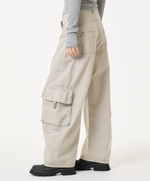 UNKNOWN PLANET(アンノウンプラネット)の「カーブドカーゴ綿パンツベージュ(その他パンツ・レディース・その他・LARGE/MEDIUM/SMALL)」の5枚目の写真