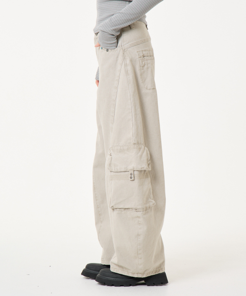 UNKNOWN PLANET(アンノウンプラネット)の「カーブドカーゴ綿パンツベージュ(その他パンツ・レディース・その他・LARGE/MEDIUM/SMALL)」の6枚目の写真
