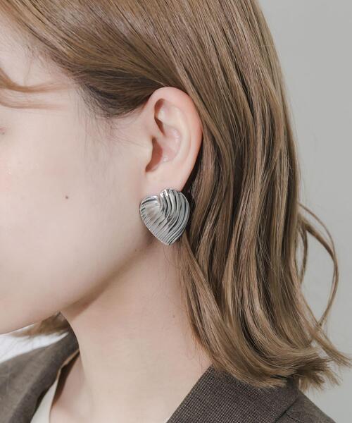 URBAN RESEARCH｜アーバンリサーチのピアス（両耳用）（ハートモチーフ