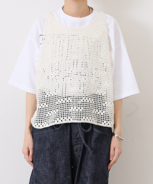 JOURNAL STANDARD LUXE(ジャーナルスタンダード ラックス)の「クロシェベスト(ベスト・レディース・ホワイト×ホワイト/ブラック・FREE)」の3枚目の写真