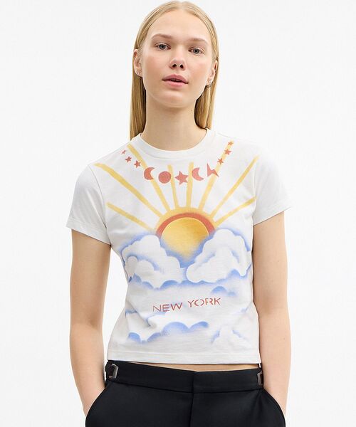 COACH(コーチ)の「エアブラシ 90'S フィット Tシャツ・オーガニック コットン(Tシャツ/カットソー・レディース・イエロー系その他・MEDIUM)」の1枚目の写真