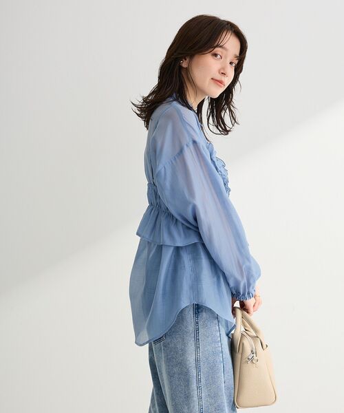 Green Parks(グリーンパークス)の「【WEB限定】SET2点フリルビスチェ+シャツチュニックⅡ(シャツ/ブラウス・レディース・チャコールグレー/ブルー/アイボリー/ブラック・FREE)」の10枚目の写真