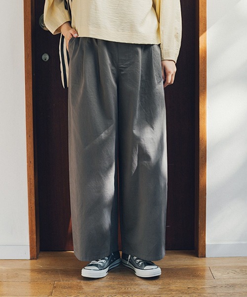 studio CLIP（スタディオクリップ）の「コットンサテンタックワイドパンツ[プチ・プラスサイズあり]（その他パンツ・レディース・グレー/カーキ/その他1・ﾌﾘｰ(L)/PF/LARGE/MEDIUM）」の20枚目の写真