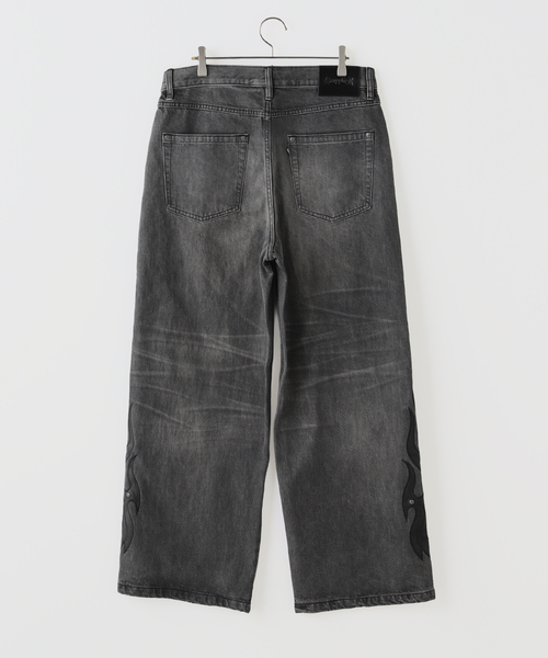 SUPPLIER(サプライヤー)の「SUPPLIER / サプライヤー Fire Tribal Leather Patch Baggy(デニムパンツ・メンズ・ブラック/ブルー・MEDIUM/LARGE)」の4枚目の写真