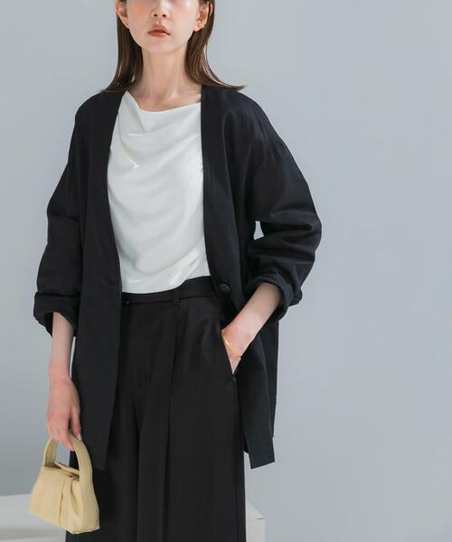 URBAN RESEARCH ROSSO WOMEN(アーバンリサーチ ロッソ)の「メモリーコットンライトジャケット(ノーカラージャケット・レディース・ベージュ/ブラック・FREE)」の2枚目の写真