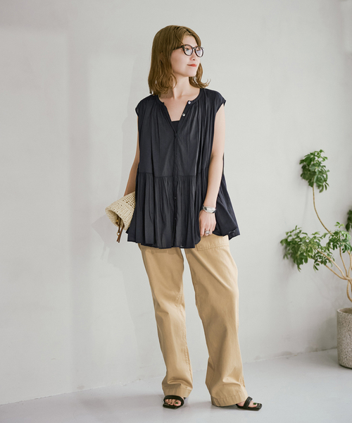 Spick & Span(スピックアンドスパン)の「HYU ギャザーフレンチブラウス(シャツ/ブラウス・レディース・ベージュ/ブラウン/ホワイト/ブラック・FREE)」の15枚目の写真