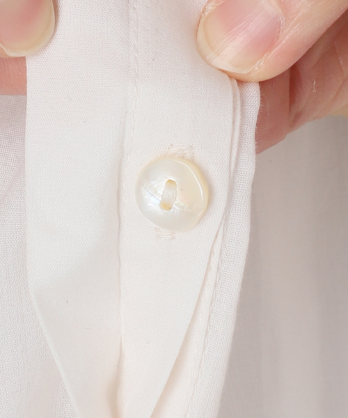 Spick & Span(スピックアンドスパン)の「HYU ギャザーフレンチブラウス(シャツ/ブラウス・レディース・ベージュ/ブラウン/ホワイト/ブラック・FREE)」の5枚目の写真