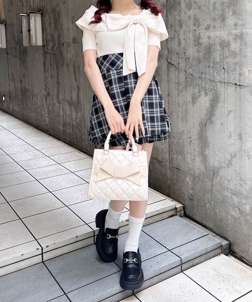 INGNI（イング）の「リボンオフショル半袖ニット（ニット/セーター・レディース・ピンク/ブラック/アイボリー/イエロー・M）」の11枚目の写真