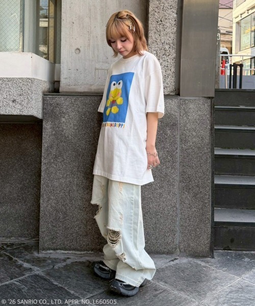 Candy Stripper(キャンディストリッパー)の「【KEROKEROKEROPPI】PHOTO Tシャツ(Tシャツ/カットソー・レディース・ブラック/オフホワイト・FREE)」の4枚目の写真
