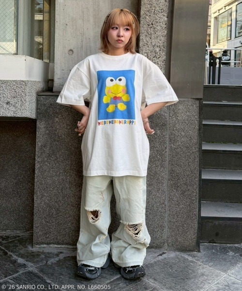 Candy Stripper(キャンディストリッパー)の「【KEROKEROKEROPPI】PHOTO Tシャツ(Tシャツ/カットソー・レディース・ブラック/オフホワイト・FREE)」の5枚目の写真