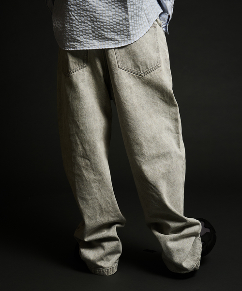 JOINT WORKS(ジョイントワークス)の「ワイドストレートデニム / J WIDE STRAIGHT DENIM PT(デニムパンツ・メンズ・クリアブルー/ブラック系その他/チャコールグレー・LARGE/MEDIUM)」の8枚目の写真