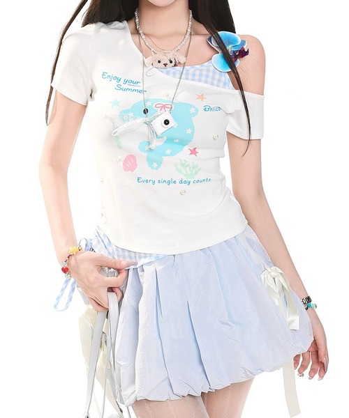HOOK(フック)の「HOOK for girls 花ヘアクリップ付きイルカ× ギンガム切替ワンショルダー半袖トップス (SS)(Tシャツ/カットソー・レディース・ホワイト・FREE)」の10枚目の写真