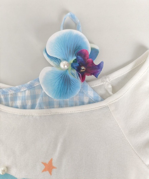HOOK(フック)の「HOOK for girls 花ヘアクリップ付きイルカ× ギンガム切替ワンショルダー半袖トップス (SS)(Tシャツ/カットソー・レディース・ホワイト・FREE)」の2枚目の写真