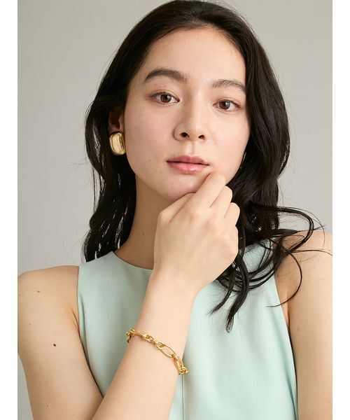 Mila Owen(ミラオーウェン)の「【EVERYDAY PROOF JEWELRY 】MIXチェーンブレス(ブレスレット・レディース・ゴールド/シルバー・F)」の4枚目の写真