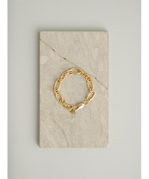 Mila Owen(ミラオーウェン)の「【EVERYDAY PROOF JEWELRY 】MIXチェーンブレス(ブレスレット・レディース・ゴールド/シルバー・F)」の1枚目の写真