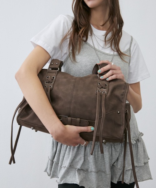 Rohwel(ローウェル)の「Belted Lace-Up Boston Bag / ベルテッドレースアップボストンバッグ(ボストンバッグ・レディース・ブラウン/ブラック/グレー・FREE)」の13枚目の写真