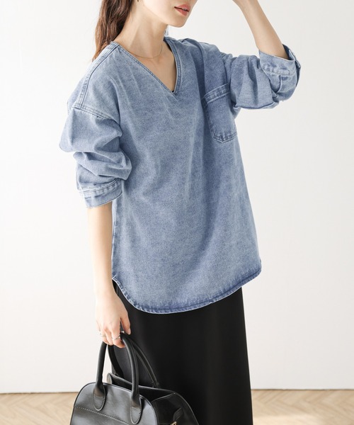 lesperance(レスぺランス)の「Vネックデニムプルオーバー(Tシャツ/カットソー・レディース・ブルー系その他/ブルー/グレー・フリー)」の15枚目の写真