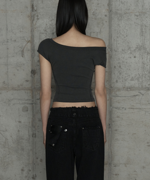 ETRE AU SOMMET(エトレオソメ)の「Pigment Damage Panel Short Top (Dark Gray)(Tシャツ/カットソー・レディース・ダークグレー・FREE)」の7枚目の写真
