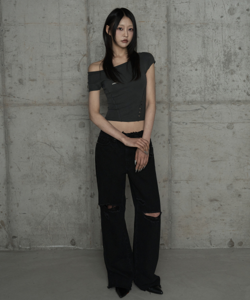 ETRE AU SOMMET(エトレオソメ)の「Pigment Damage Panel Short Top (Dark Gray)(Tシャツ/カットソー・レディース・ダークグレー・FREE)」の9枚目の写真
