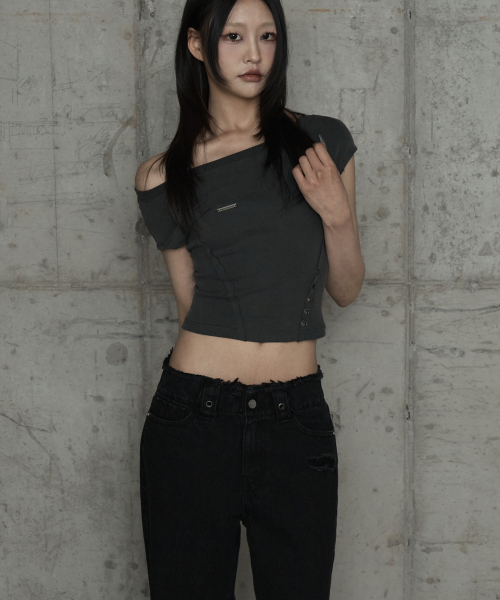 ETRE AU SOMMET(エトレオソメ)の「Pigment Damage Panel Short Top (Dark Gray)(Tシャツ/カットソー・レディース・ダークグレー・FREE)」の10枚目の写真