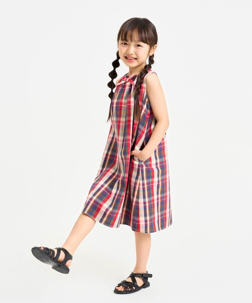 COMME CA ISM(コムサイズム)の「【2WAY】マドラスチェックワンピース(ワンピース・キッズ・レッド系/ネイビー系・110cm/120cm/130cm/140cm/150cm/100cm)」の1枚目の写真
