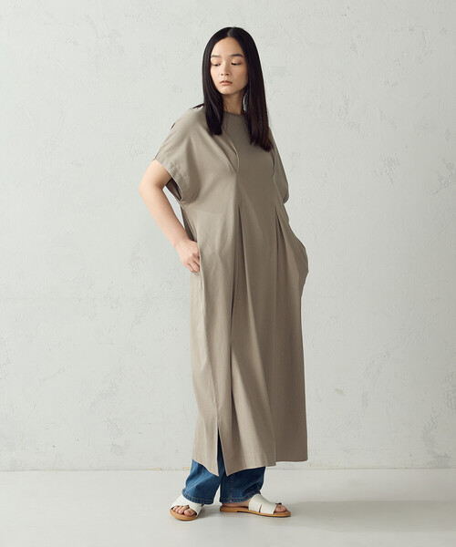 COMME CA ISM(コムサイズム)の「タックワンピース(ワンピース・レディース・グレイッシュベージュ/ブラック/ブルー/グリーン・FREE)」の21枚目の写真