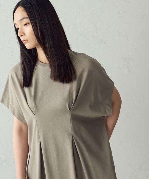 COMME CA ISM(コムサイズム)の「タックワンピース(ワンピース・レディース・グレイッシュベージュ/ブラック/ブルー/グリーン・FREE)」の16枚目の写真