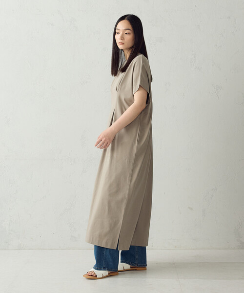 COMME CA ISM(コムサイズム)の「タックワンピース(ワンピース・レディース・グレイッシュベージュ/ブラック/ブルー/グリーン・FREE)」の18枚目の写真