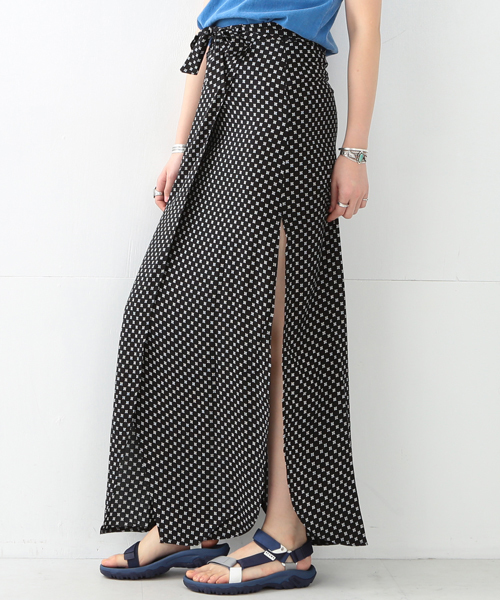 Ray BEAMS（レイビームス）の「MINKPINK / ベルト ラップ スカート（スカート・レディース・ブラック・ONE SIZE）」の10枚目の写真