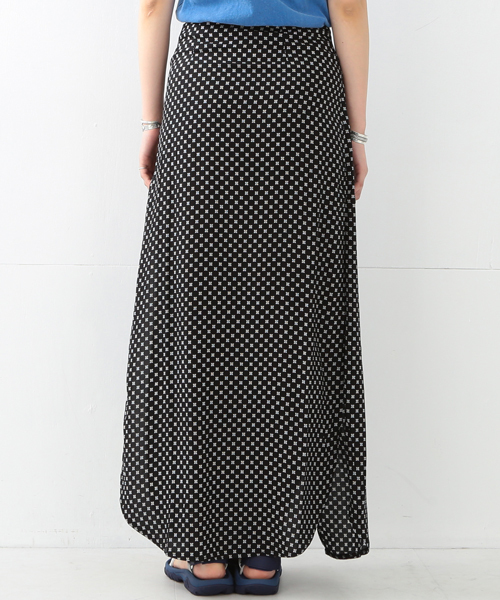 Ray BEAMS（レイビームス）の「MINKPINK / ベルト ラップ スカート（スカート・レディース・ブラック・ONE SIZE）」の11枚目の写真