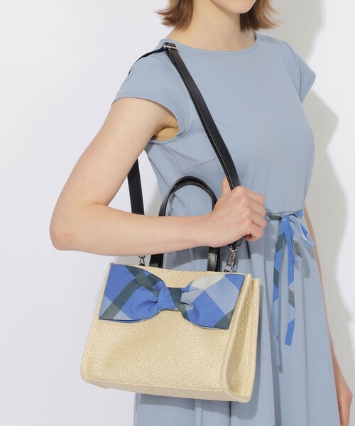 BLUE LABEL CRESTBRIDGE(ブルーレーベルクレストブリッジ)の「リボンかごバッグ(ショルダーバッグ・レディース・ブラウン/ライトベージュ/ベージュ系その他4・FREE)」の4枚目の写真