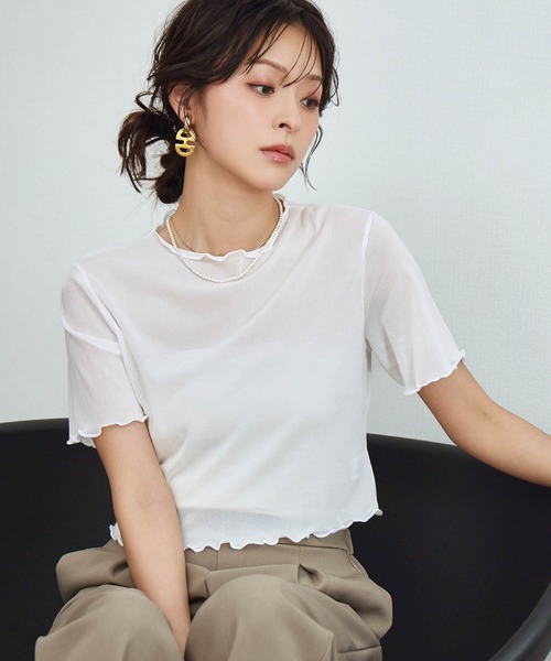 LOWO(ロワ)の「シアーメロウ半袖ショート丈トップス(Tシャツ/カットソー・レディース・ベージュ/ホワイト/ブラック/グレー/ブラウン/アイボリー/ブルー・FREE)」の2枚目の写真