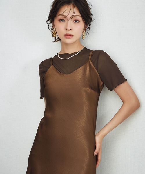 LOWO(ロワ)の「シアーメロウ半袖ショート丈トップス(Tシャツ/カットソー・レディース・ベージュ/ホワイト/ブラック/グレー/ブラウン/アイボリー/ブルー・FREE)」の9枚目の写真