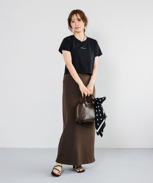 mysty woman（ミスティウーマン）の「【接触冷感】アソートミニロゴT半袖　1046997（Tシャツ/カットソー・レディース・ブラック/チャコールグレー/オフホワイト・FREE）」の4枚目の写真