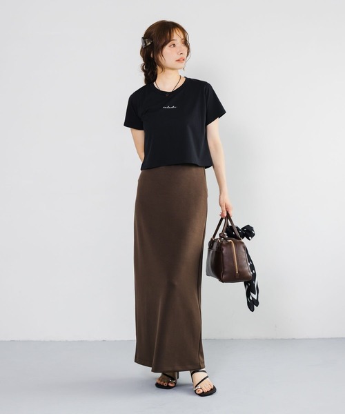 mysty woman（ミスティウーマン）の「【接触冷感】アソートミニロゴT半袖　1046997（Tシャツ/カットソー・レディース・ブラック/チャコールグレー/オフホワイト・FREE）」の5枚目の写真