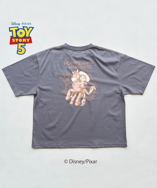 archives(アルシーヴ)の「【TOY STORY】ジェシー&ブルズアイ/プリントTチャコール(Tシャツ/カットソー・レディース・チャコールグレー・MEDIUM)」の1枚目の写真