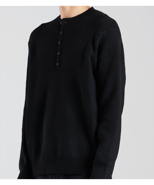 BUTTON SEOUL(ボタンソウル)の「5ボタンヘンリーネックロングスリーブニット(ブラック)(ニット/セーター・メンズ・その他・MEDIUM/LARGE)」の3枚目の写真