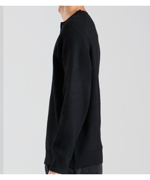 BUTTON SEOUL(ボタンソウル)の「5ボタンヘンリーネックロングスリーブニット(ブラック)(ニット/セーター・メンズ・その他・MEDIUM/LARGE)」の4枚目の写真